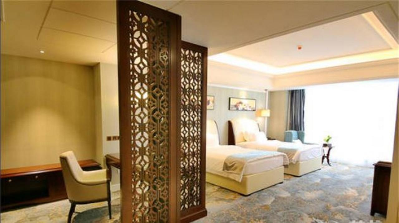 Jinqian Jiahua International Hotel Chishui  Exterior photo